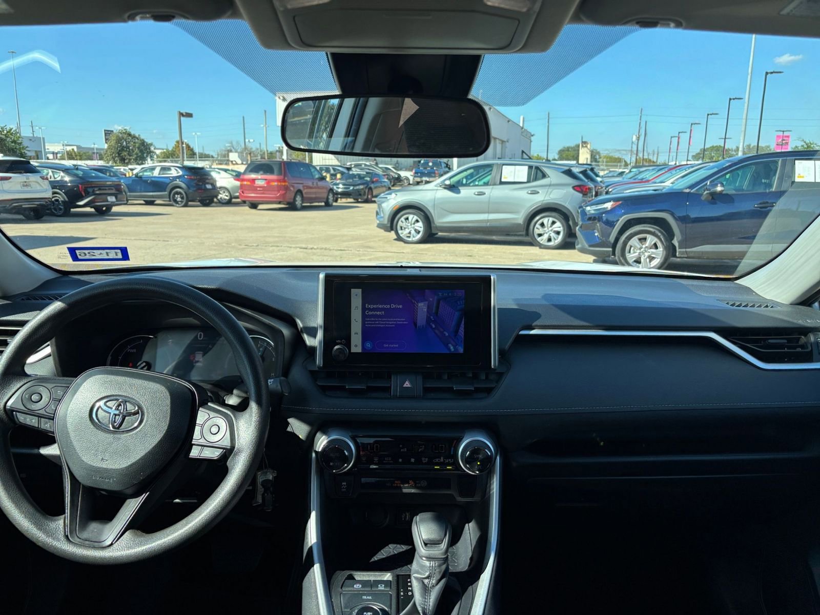 Used 2025 Toyota RAV4 LE image 32