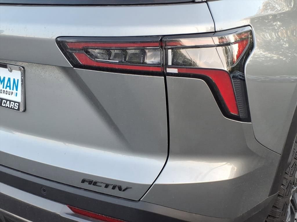New 2026 Chevrolet Equinox ACTIV FWD image 9