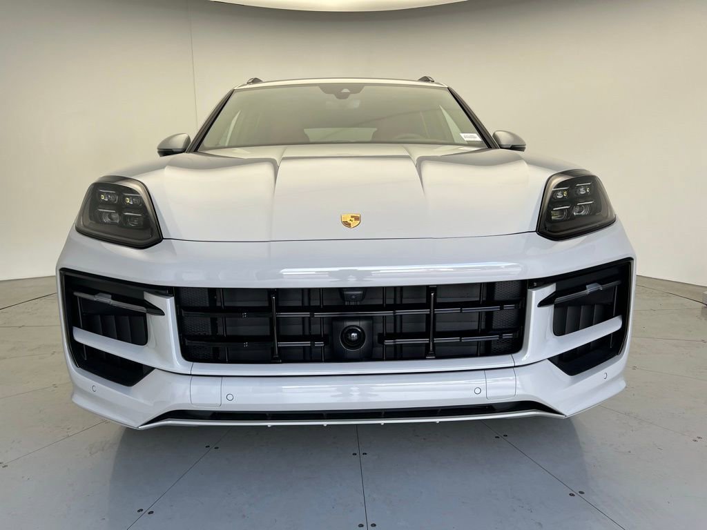 New 2025 Porsche Cayenne GTS image 25