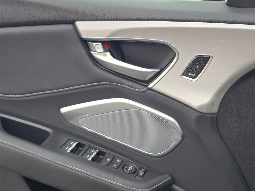 Used 2022 Acura RDX w/ Technology Package image 9