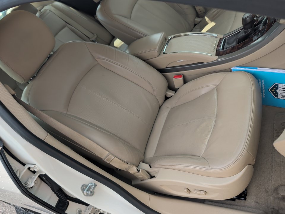 Used 2012 Buick LaCrosse Touring FWD image 32