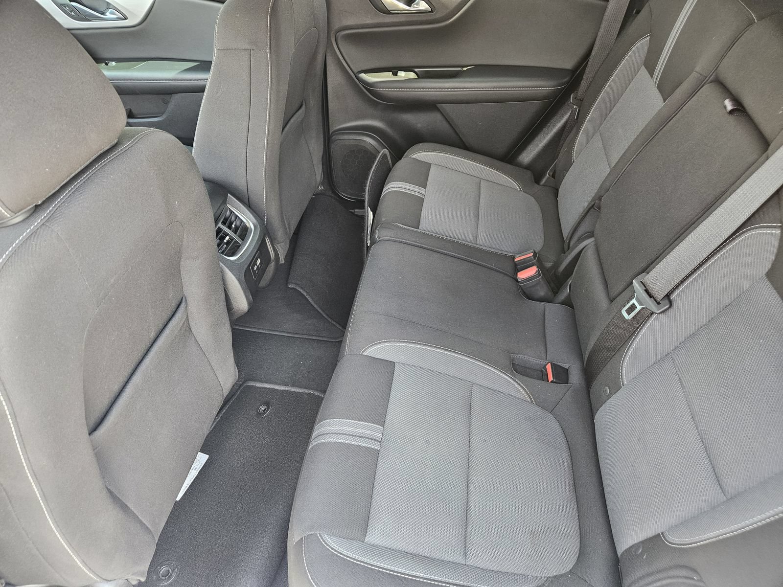 Used 2023 Chevrolet Blazer LT w/ Midnight/Sport Edition FWD image 29