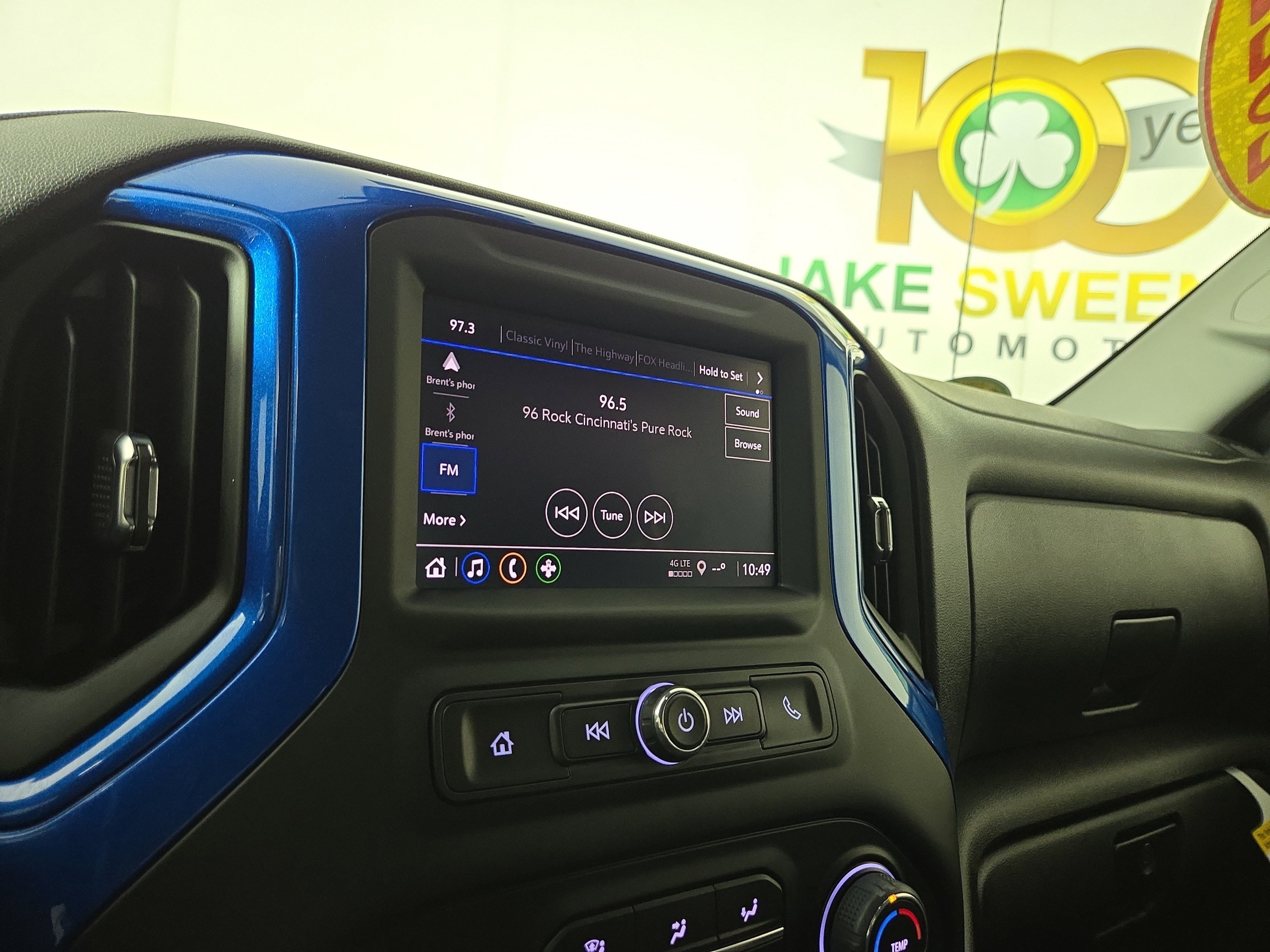 Used 2022 Chevrolet Silverado 1500 Custom w/ LPO, Dark Essentials Package image 19