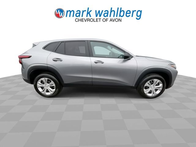 Certified 2024 Chevrolet Trax LS FWD image 9