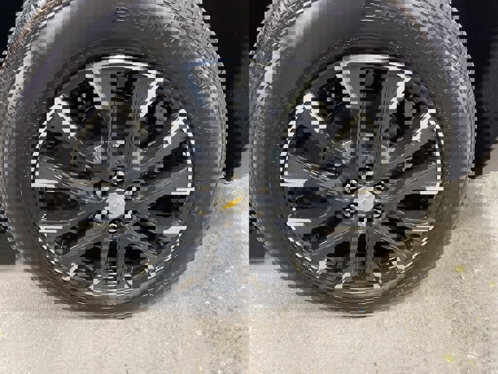 New 2026 Chevrolet Traverse LT w/ Sun and Wheel Package image 39