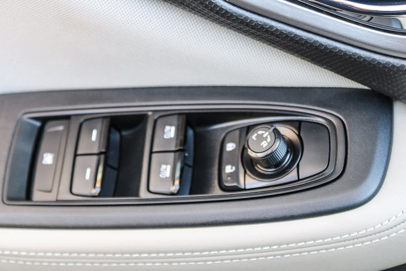 Certified 2023 Subaru Forester Premium image 19