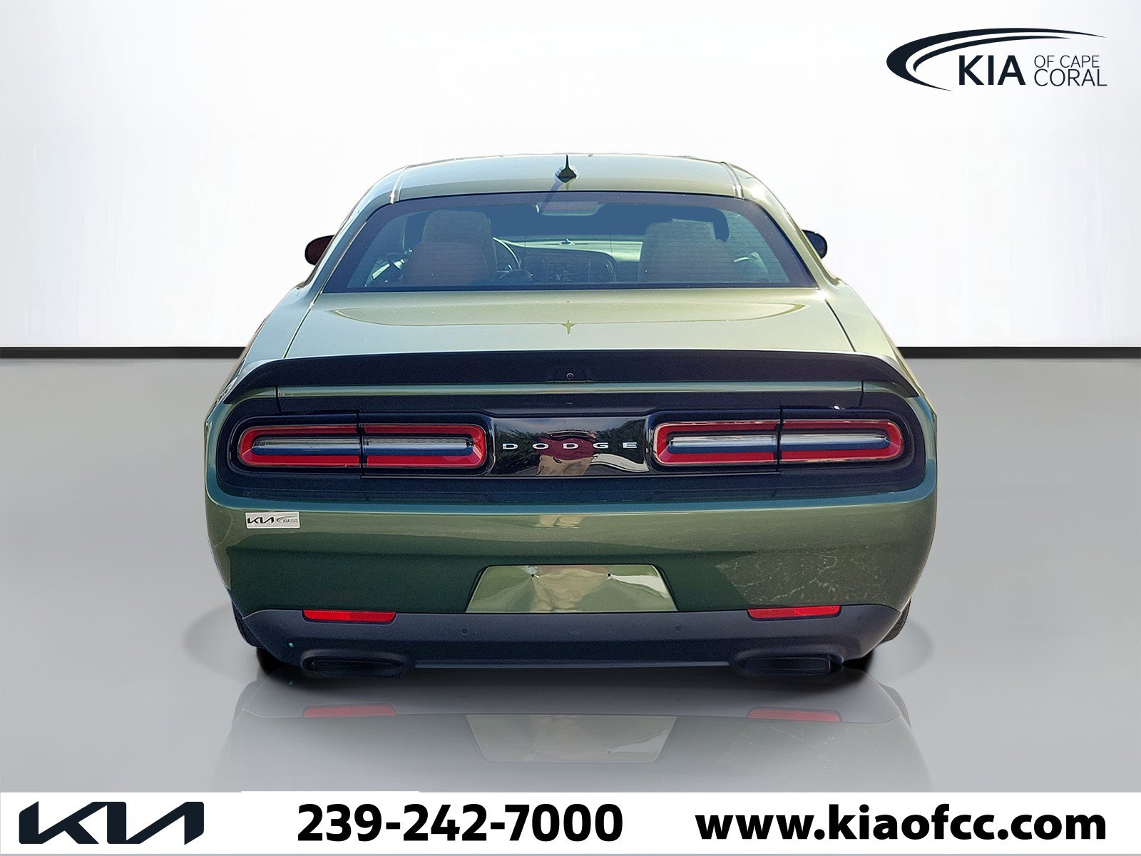 Used 2019 Dodge Challenger SRT Hellcat RWD image 4