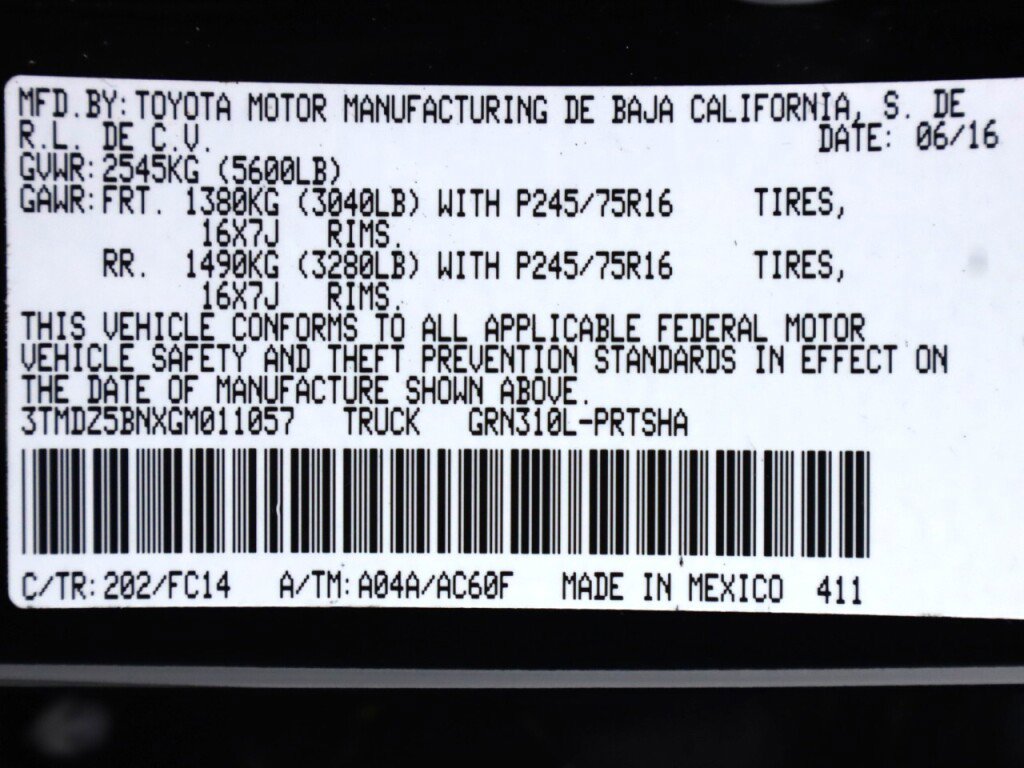 Used 2016 Toyota Tacoma SR5 w/ SR5 Appearance Package (SN) image 45