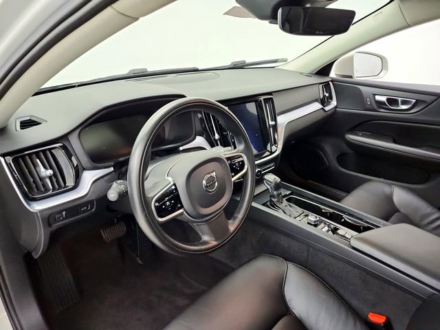 Used 2020 Volvo S60 T5 Momentum FWD image 20