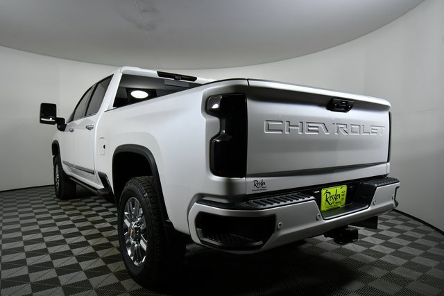 Used 2024 Chevrolet Silverado 3500 High Country w/ Technology Package image 13