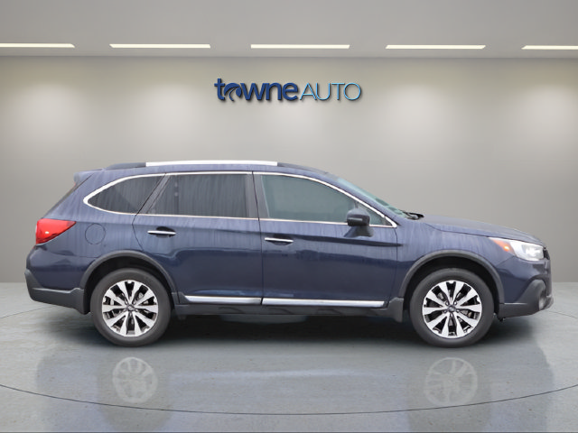 Used 2018 Subaru Outback 2.5i Touring AWD/4WD image 8