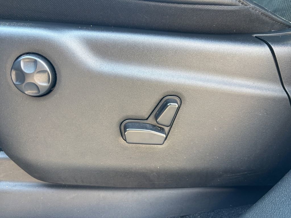 Used 2025 Dodge Durango R/T image 18