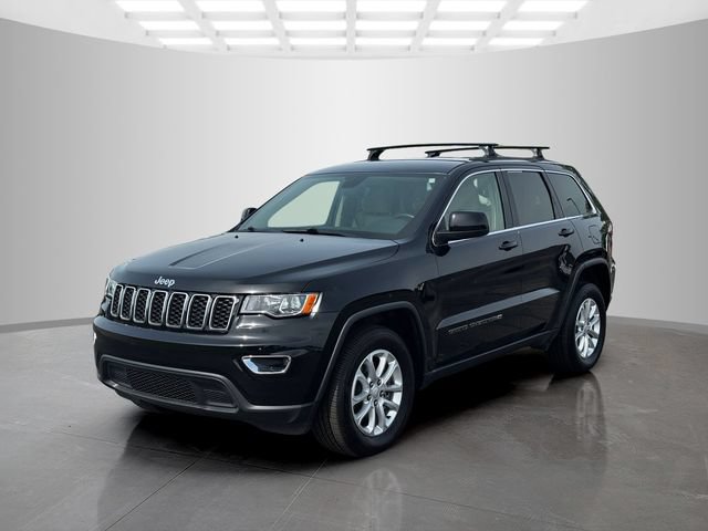 Certified 2022 Jeep Grand Cherokee Laredo E w/ Security & Convenience Group AWD/4WD image 3
