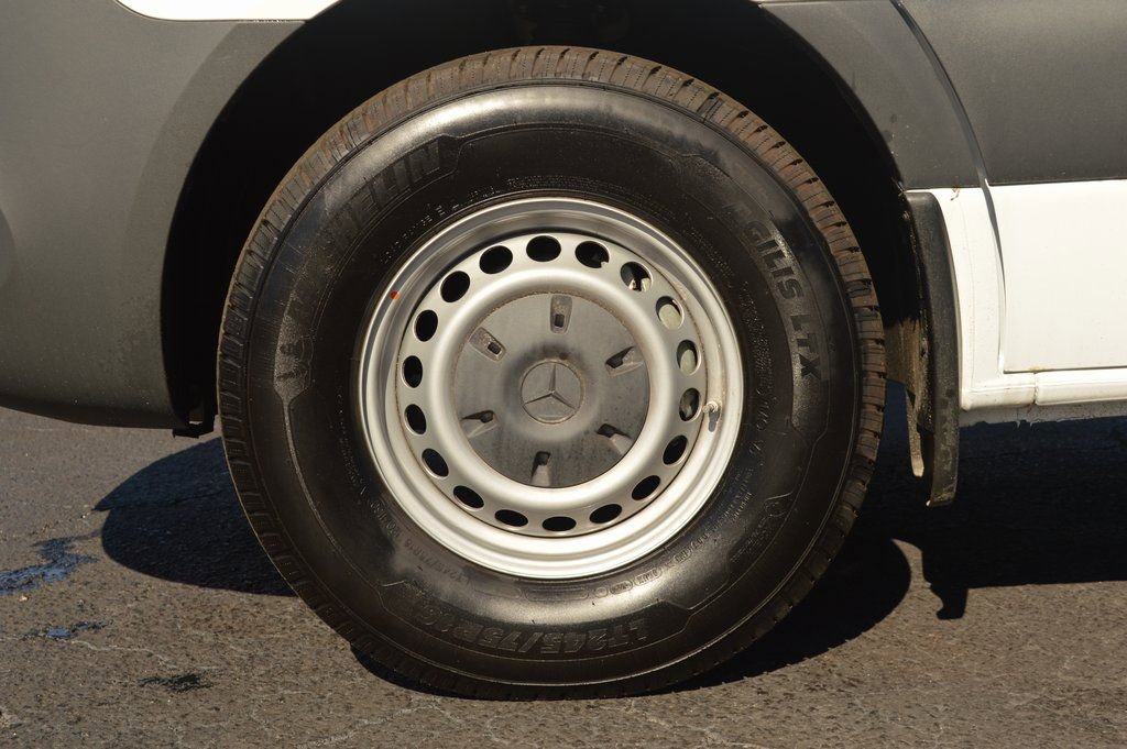 Used 2024 Mercedes-Benz Sprinter 2500 image 20