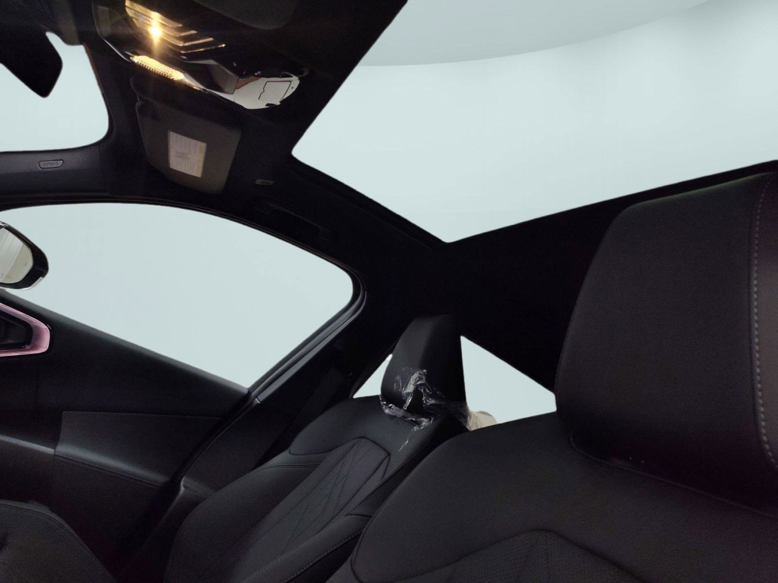 Used 2025 BMW X3 xDrive30i w/ Convenience Package image 15