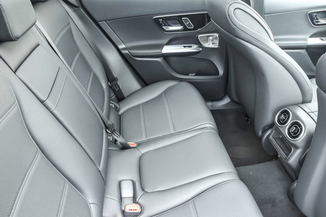 New 2027 Mercedes-Benz GLC 300 4MATIC image 24