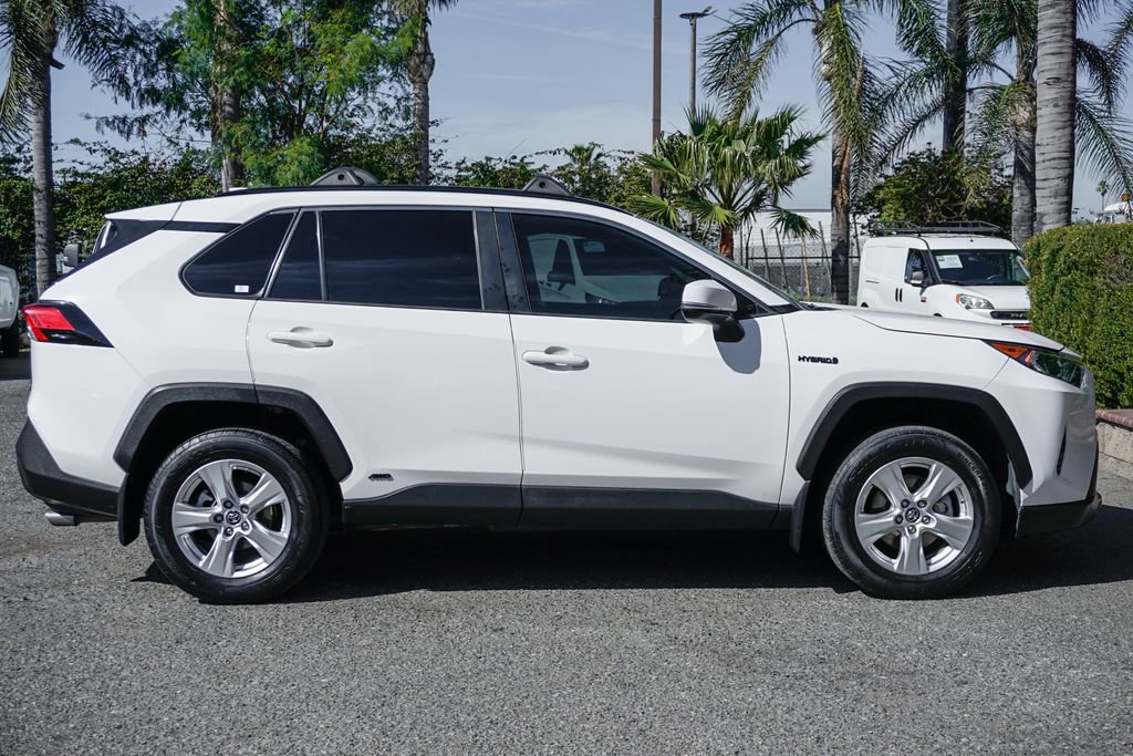 Used 2019 Toyota RAV4 XLE w/ Convenience Package image 11