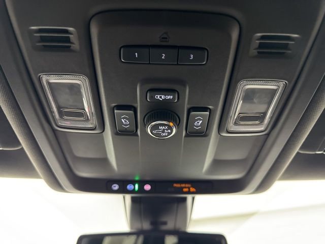 Used 2021 GMC Yukon Denali AWD/4WD image 24