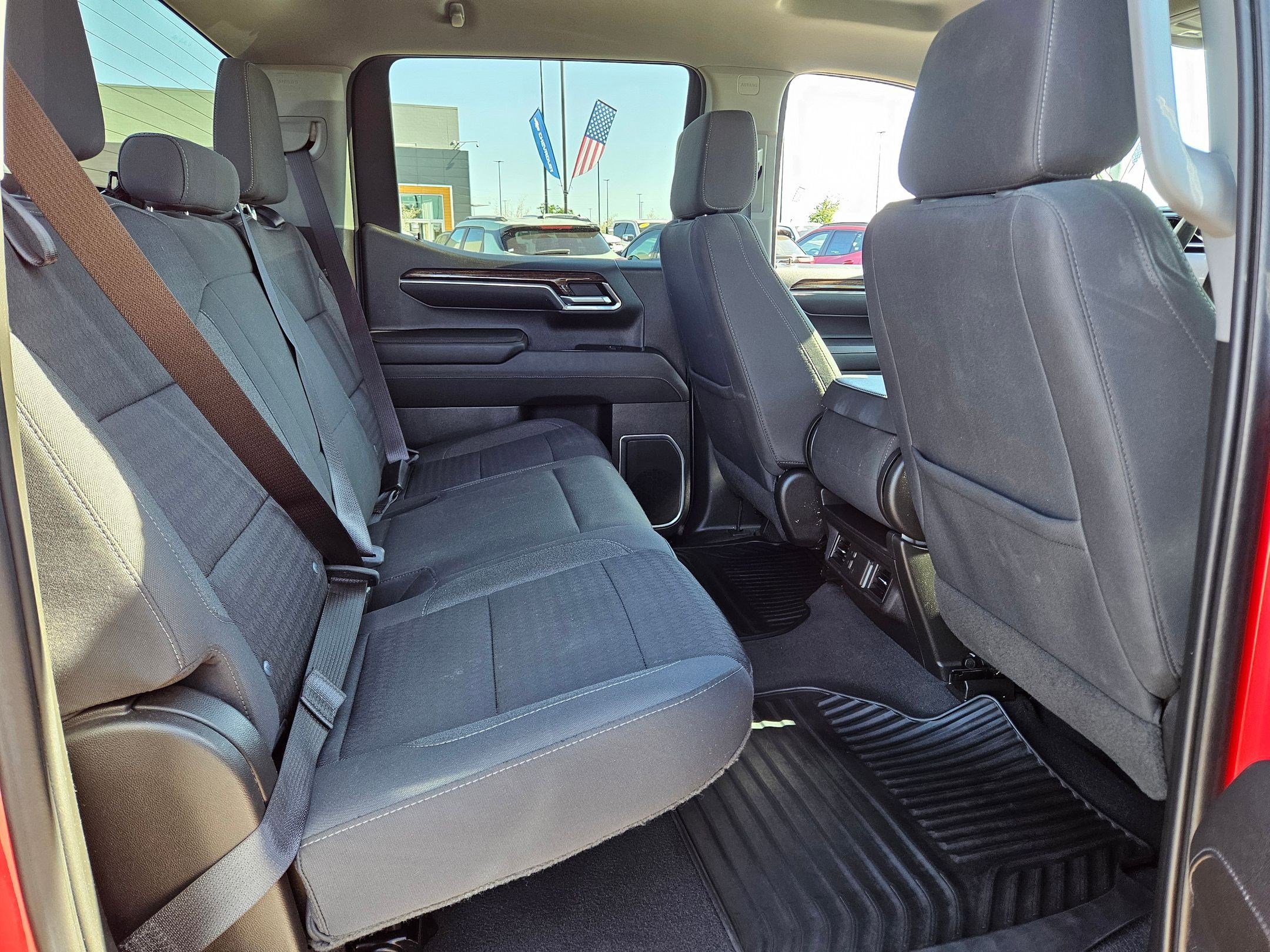 Used 2023 GMC Sierra 1500 SLE image 17