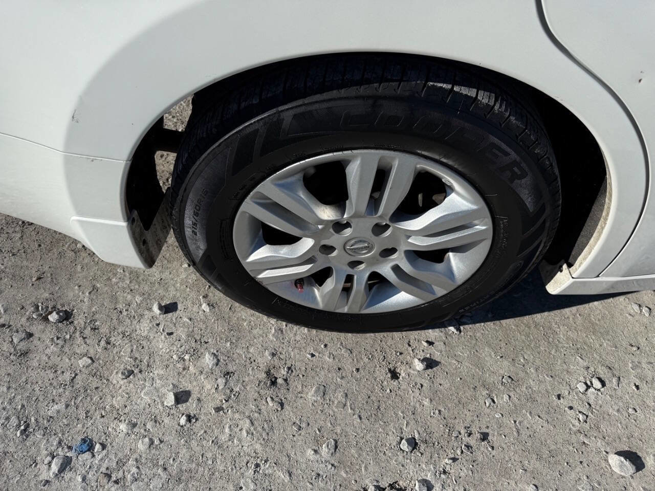 Used 2011 Nissan Altima 2.5 SL w/ 2.5SL Pkg image 11