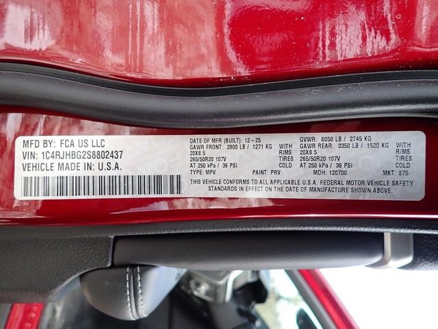 New 2025 Jeep Grand Cherokee Limited w/ Black Appearance Package image 16