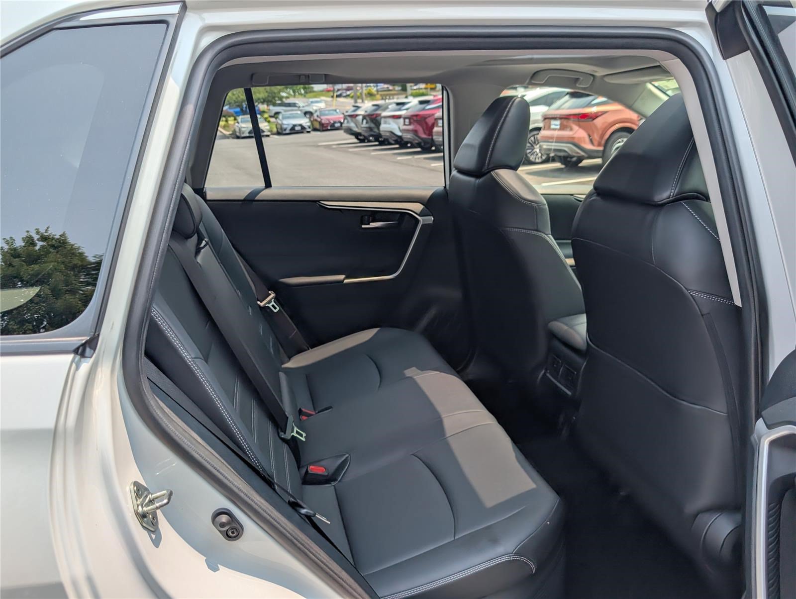 Used 2023 Toyota RAV4 XLE Premium AWD/4WD image 12