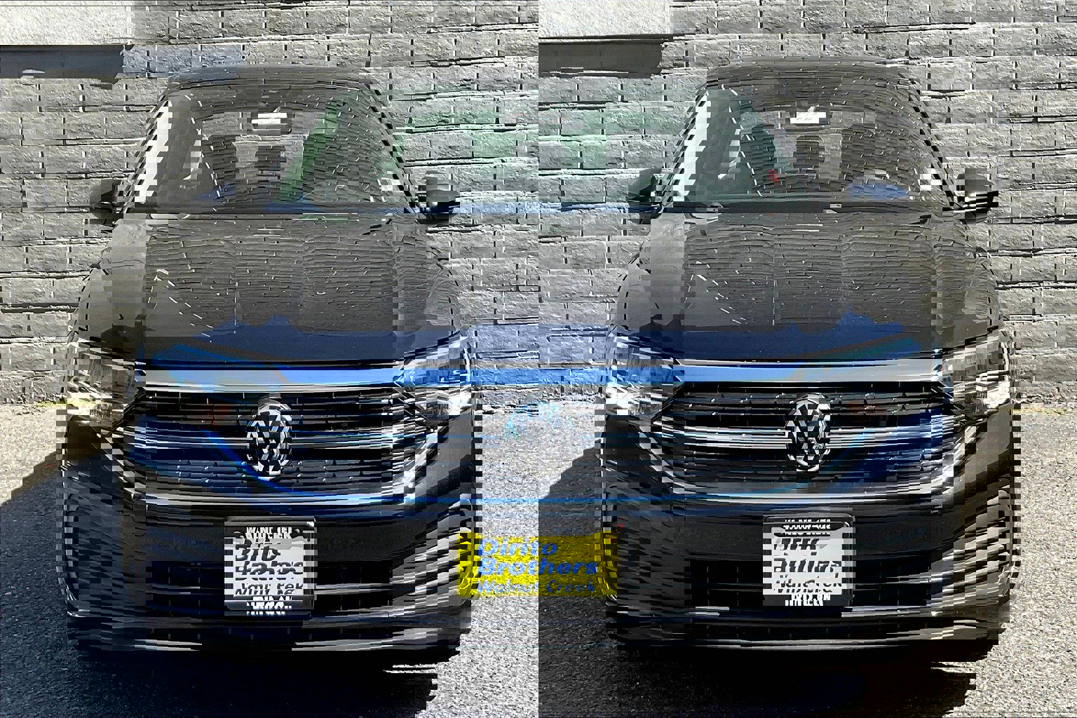 Used 2022 Volkswagen Jetta SE w/ Panoramic Sunroof Package image 2