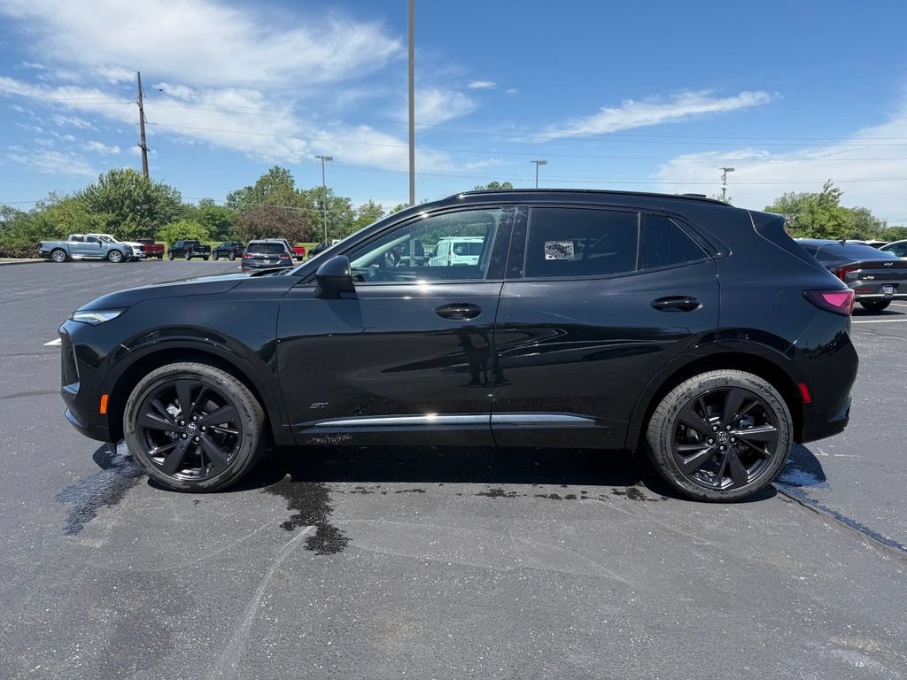 Used 2025 Buick Envision Sport Touring AWD/4WD image 3
