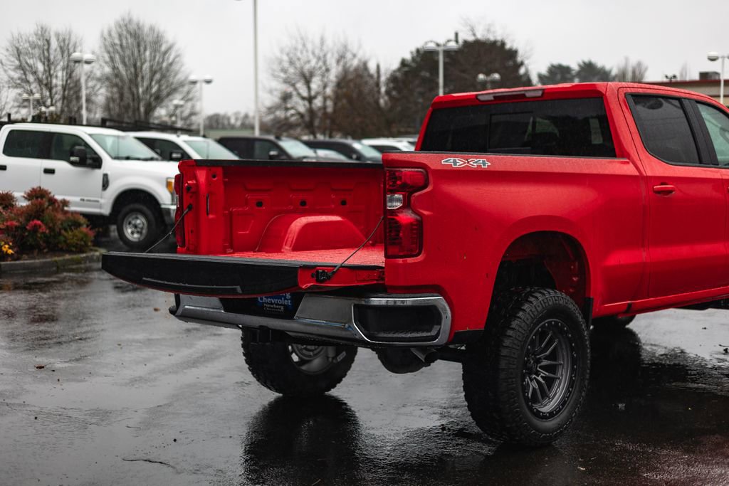 New 2026 Chevrolet Silverado 1500 LT w/ Leather Package image 24