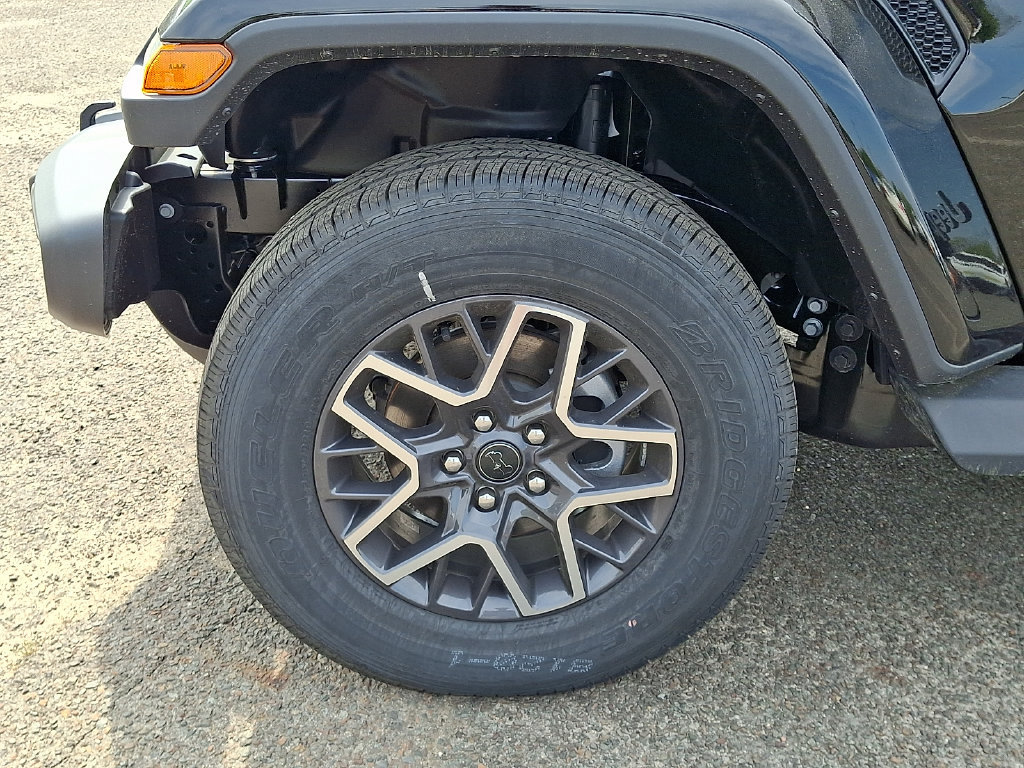 New 2026 Jeep Wrangler Unlimited Sahara AWD/4WD image 19