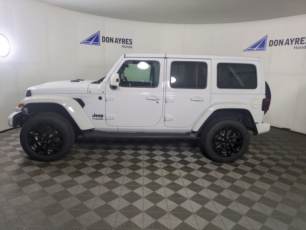 Used 2021 Jeep Wrangler Unlimited Sahara image 2