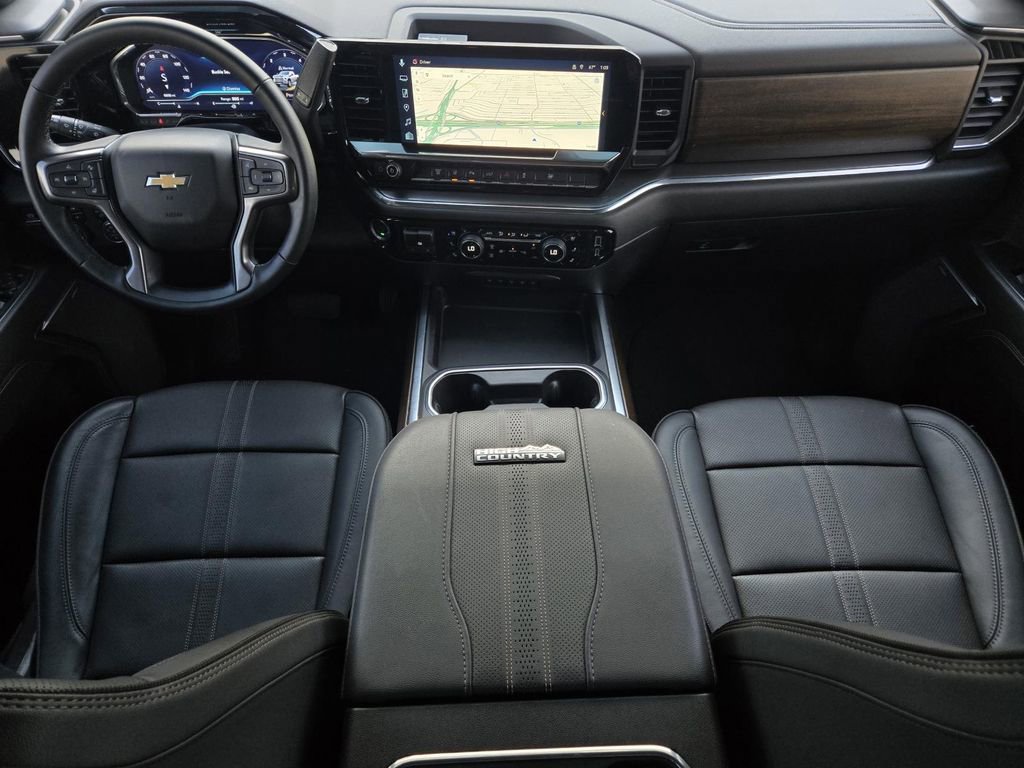 Used 2025 Chevrolet Silverado 3500 High Country w/ Technology Package image 15