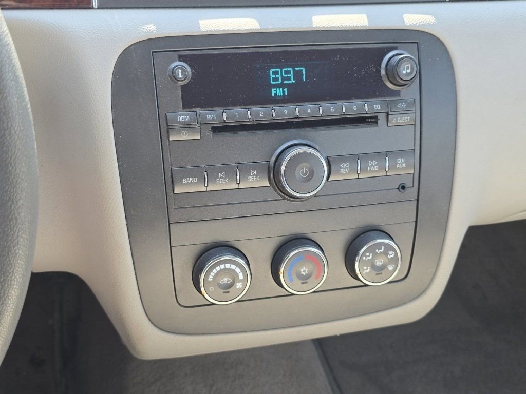 Used 2007 Buick Lucerne CX FWD image 28