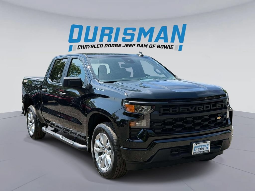 Used 2026 Chevrolet Silverado 1500 Custom AWD/4WD image 1