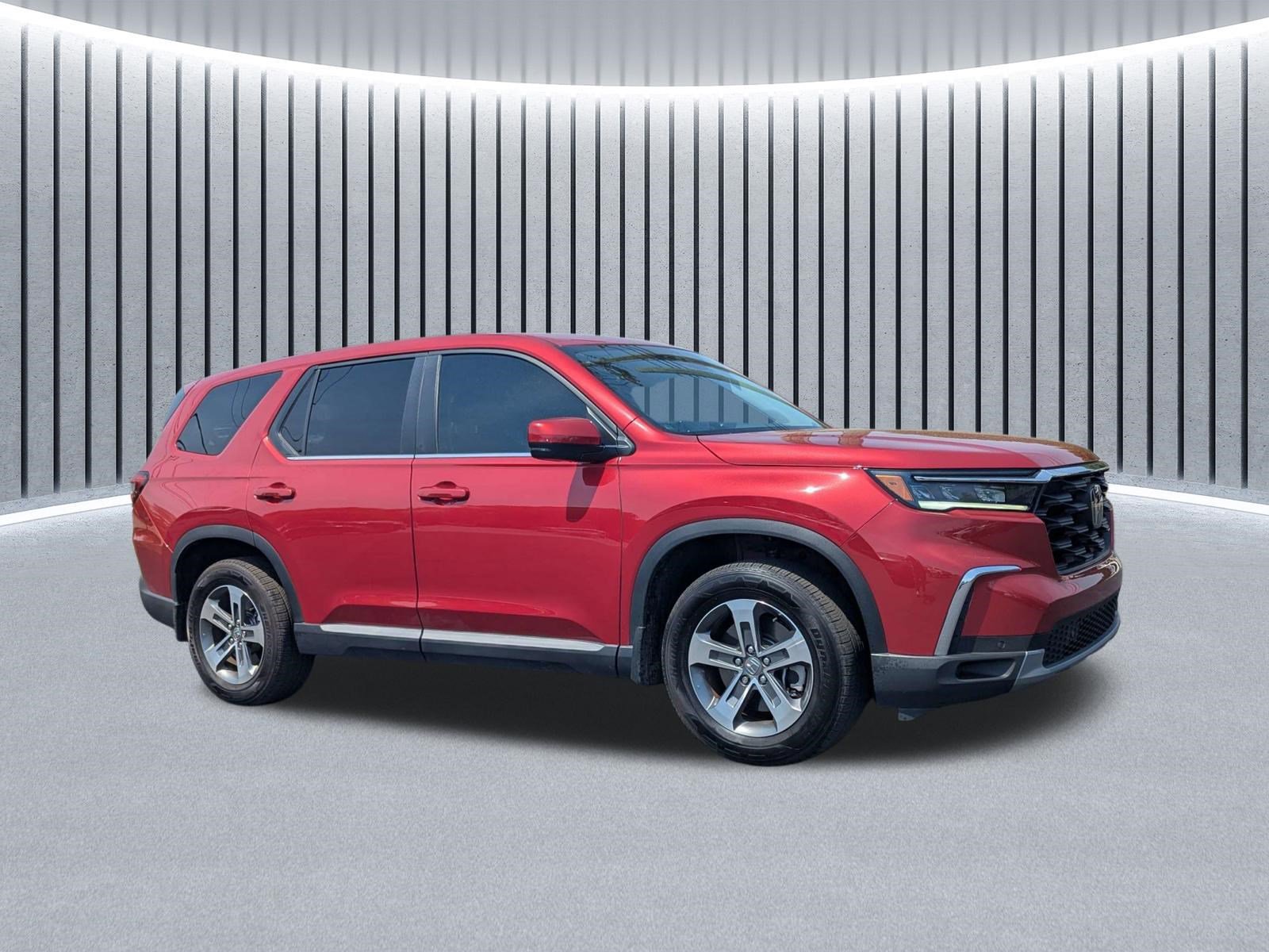 Certified 2025 Honda Pilot EX-L image 2