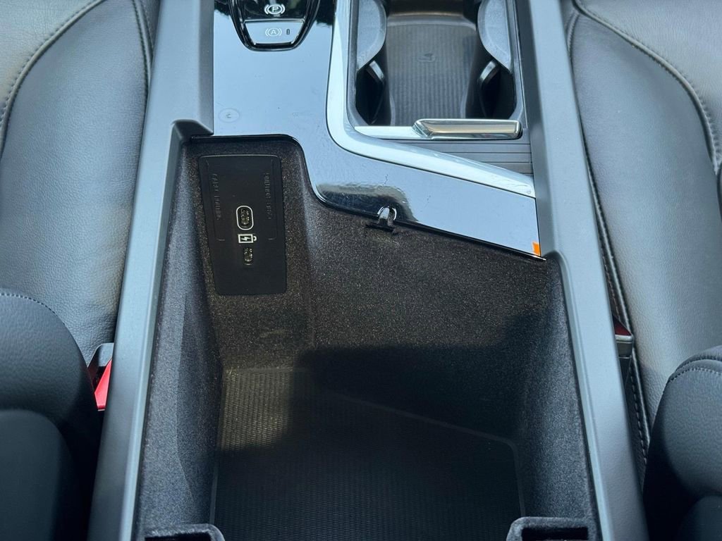 Certified 2023 Volvo S60 B5 Plus w/ Climate Package AWD/4WD image 14