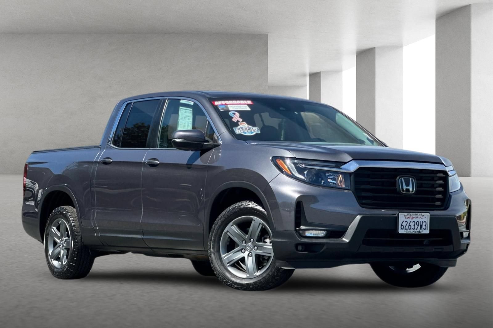 Certified 2023 Honda Ridgeline RTL image 2