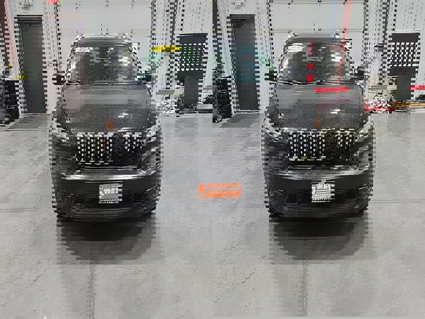 Used 2018 Jeep Cherokee Latitude w/ Cold Weather Group image 7