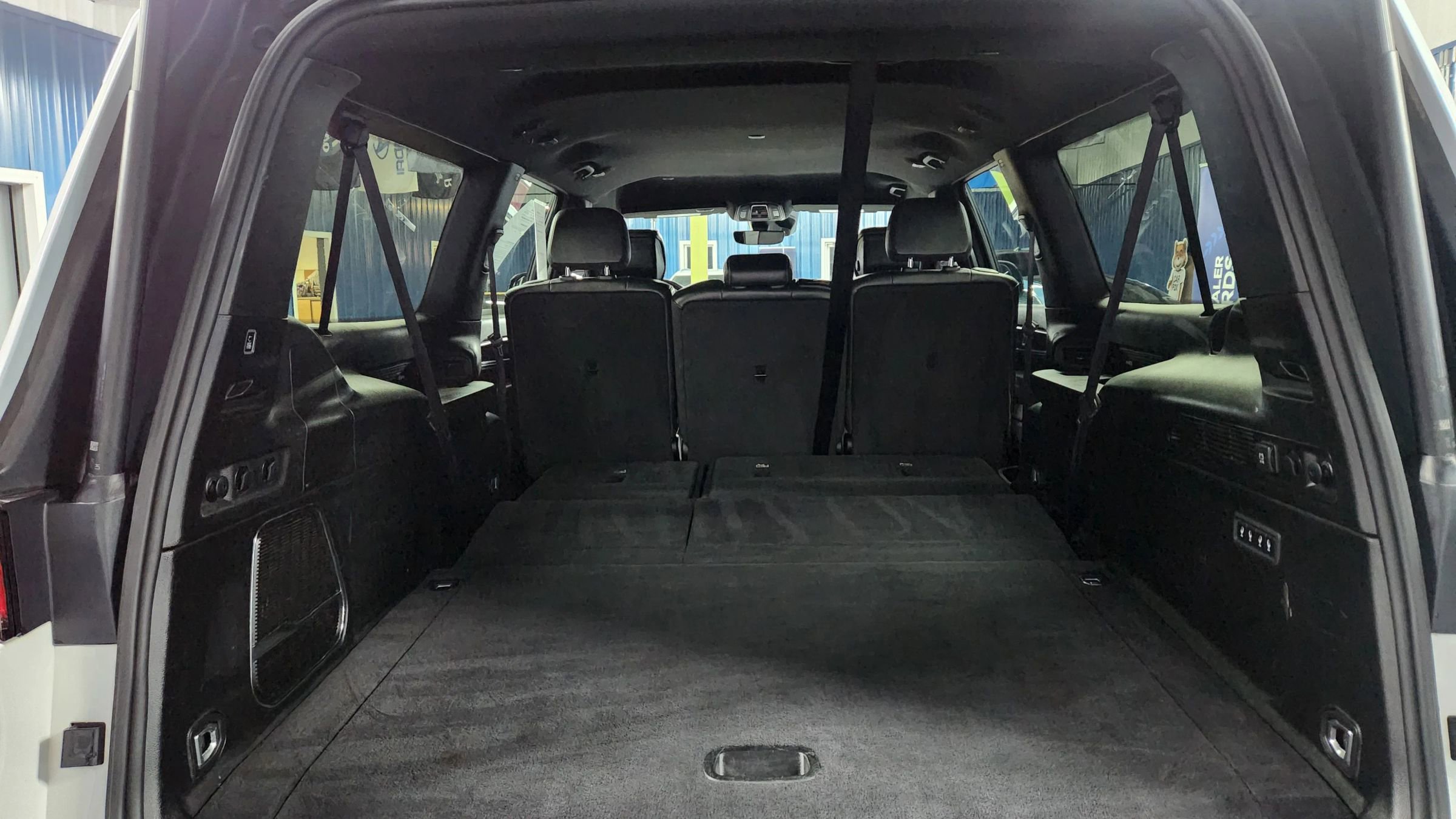 Used 2023 Jeep Wagoneer L Series II image 81