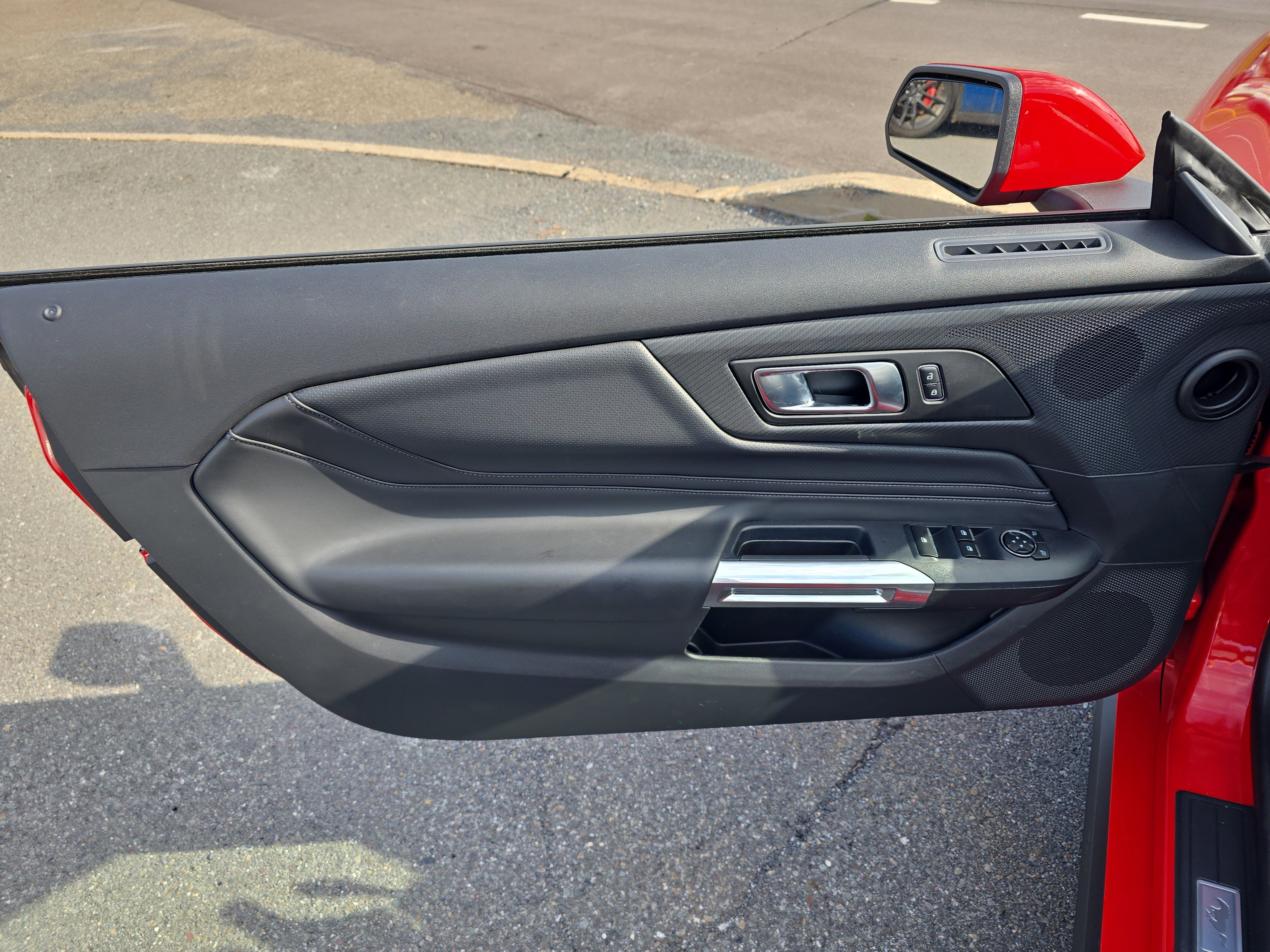 Used 2025 Ford Mustang Premium RWD image 16