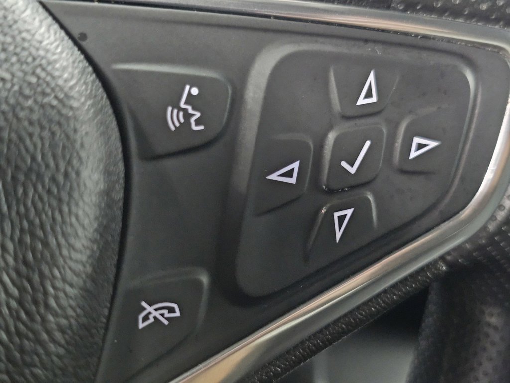 Used 2019 Chevrolet Equinox LT FWD image 32