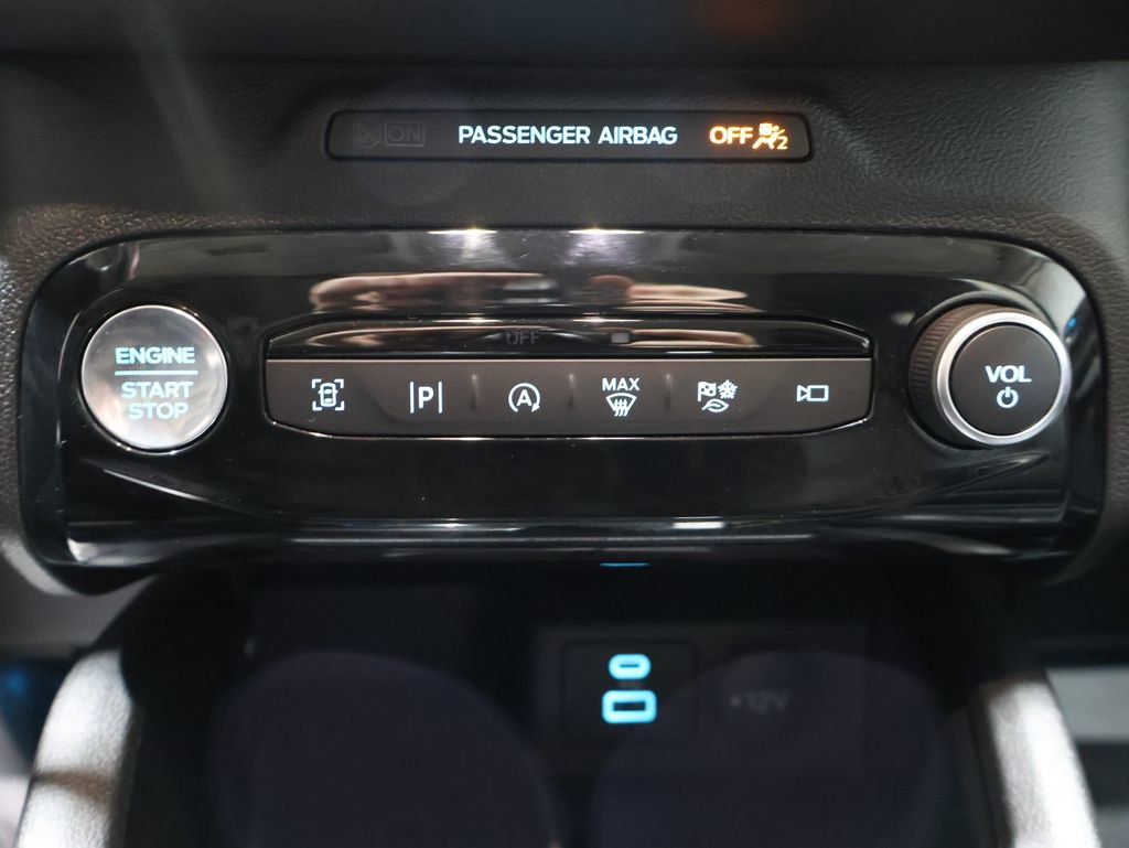 Used 2023 Ford Escape Platinum image 34