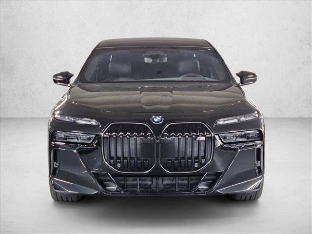 New 2026 BMW i7 M70 AWD/4WD image 2