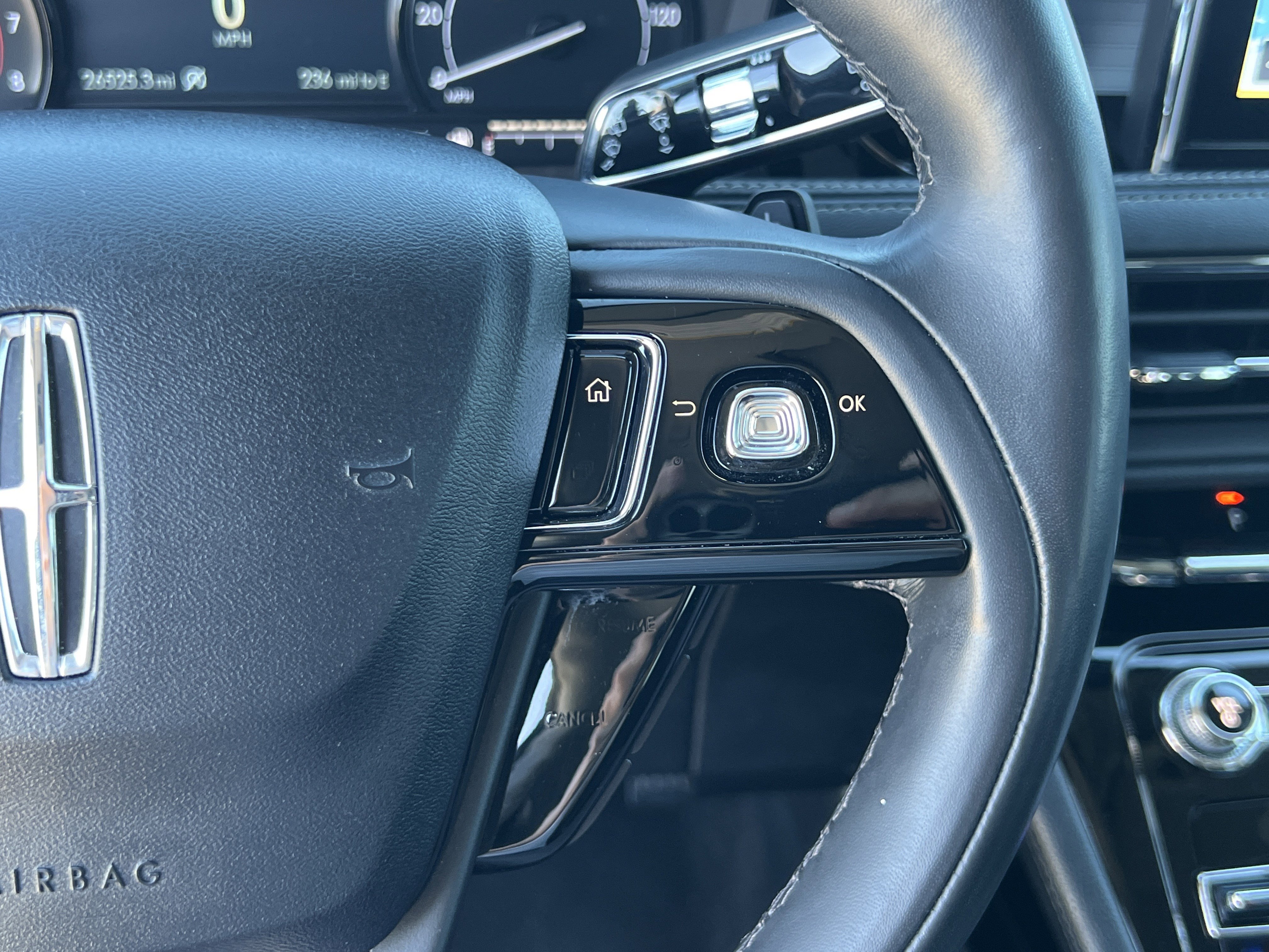 Certified 2022 Lincoln Corsair FWD w/ Premium Package image 17