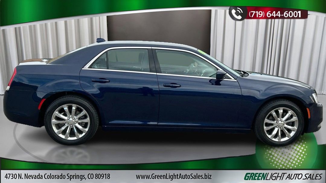 Used 2016 Chrysler 300 Limited image 6