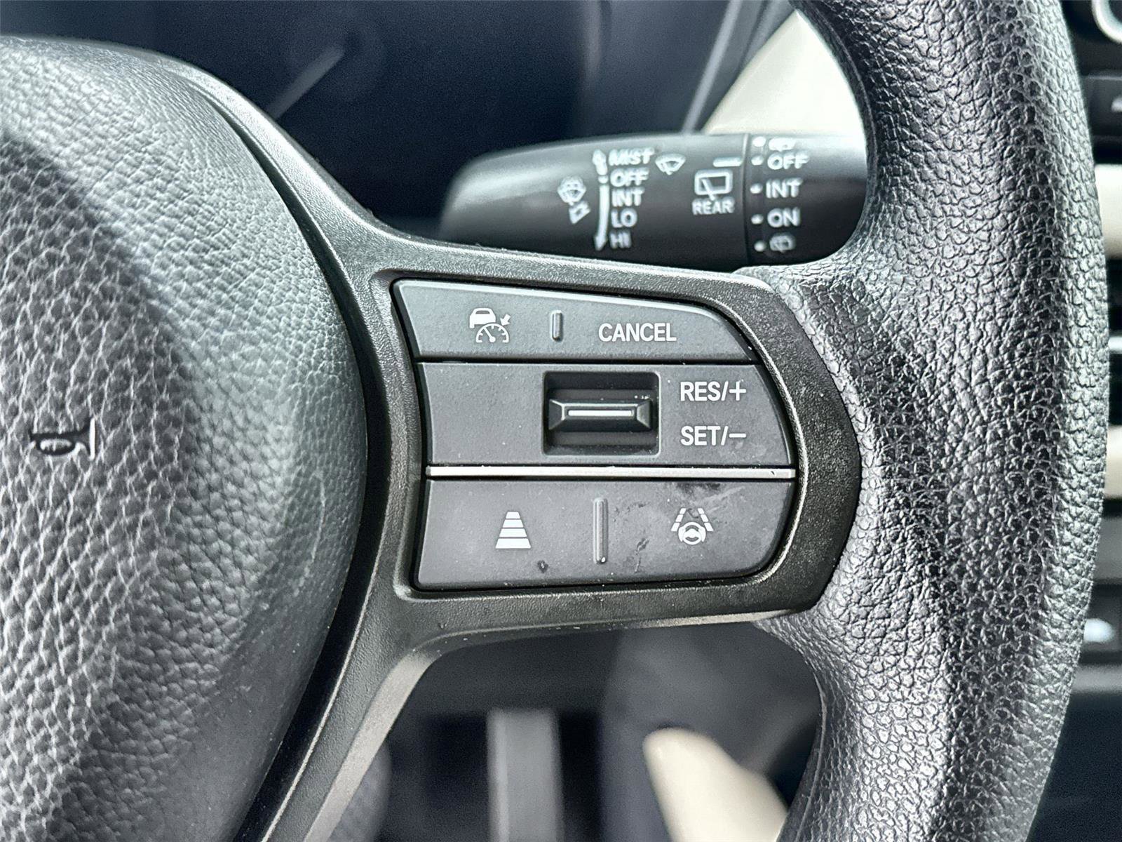 Certified 2025 Honda HR-V LX image 15