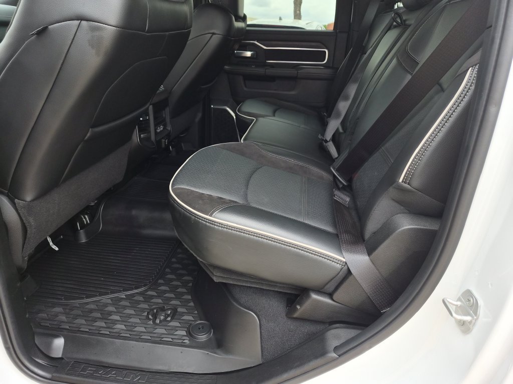 Used 2025 RAM 3500 Laramie AWD/4WD image 12
