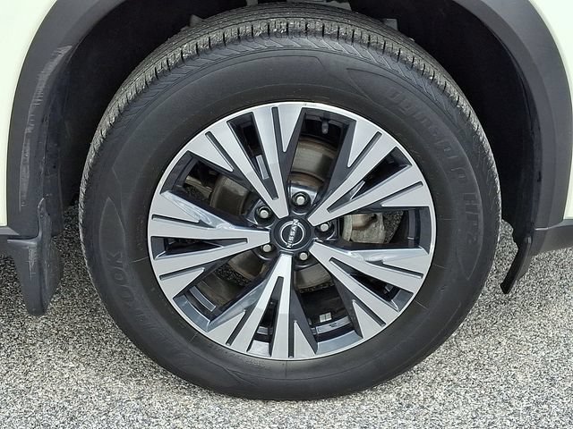 Used 2023 Nissan Rogue SV w/ SV Premium B Package AWD/4WD image 11