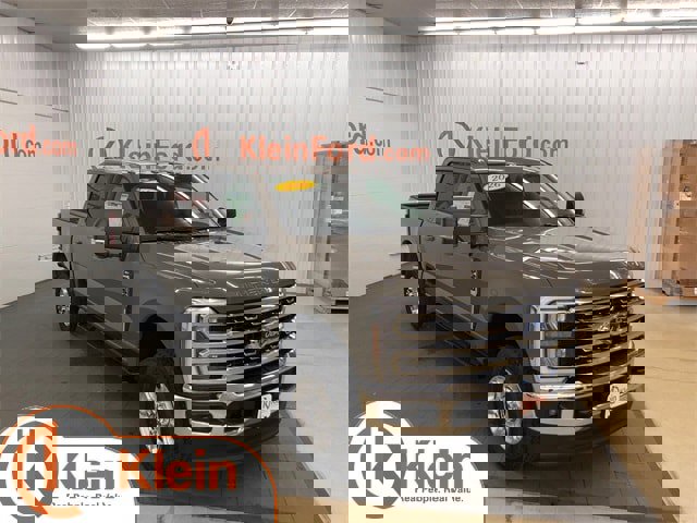 New 2026 Ford F250 4x4 Crew Cab Super Duty image 1