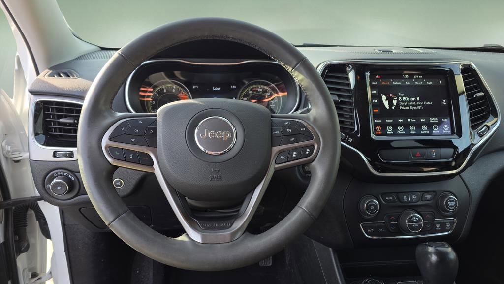 Used 2022 Jeep Cherokee Limited image 27